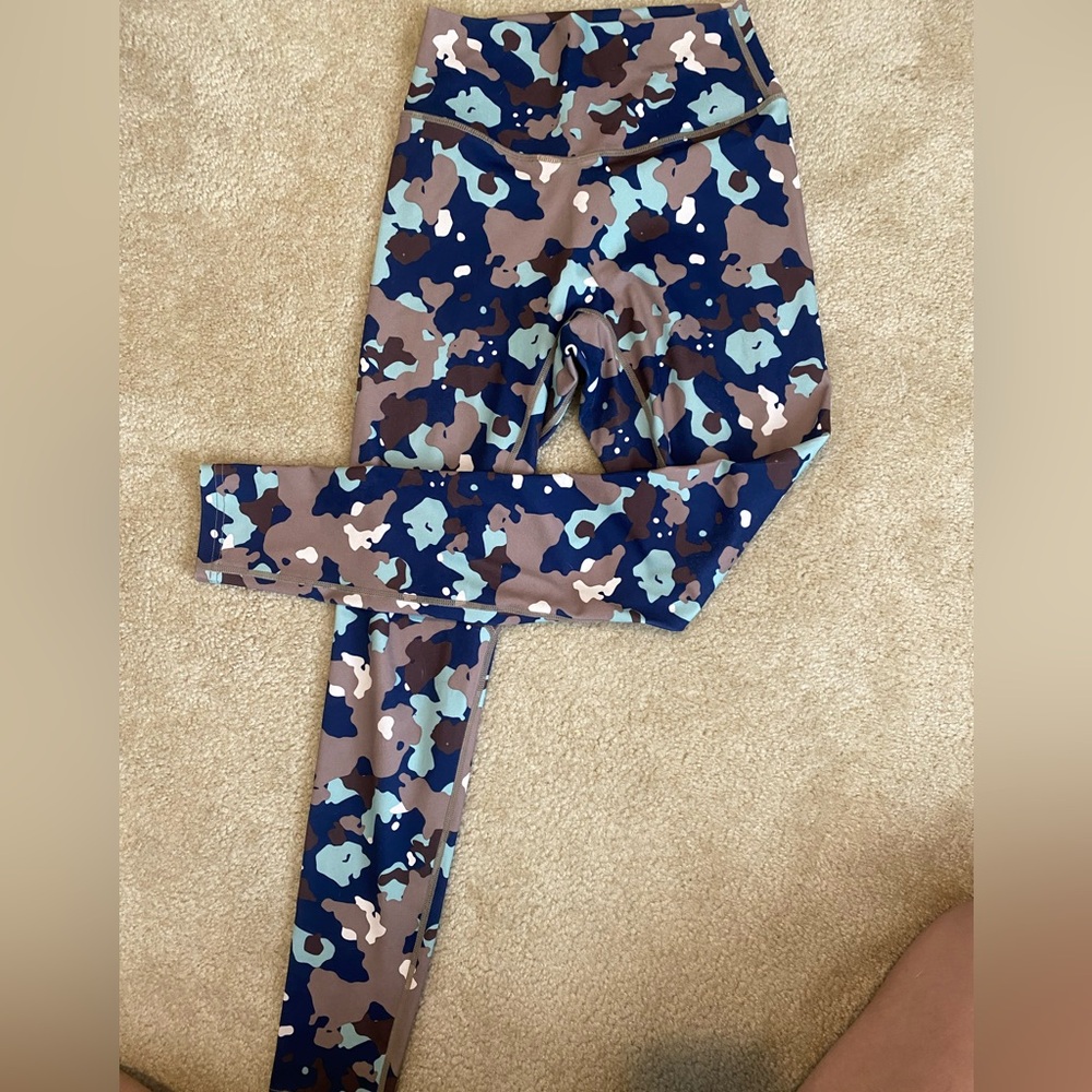 Blue camo balance athletica leggings size small